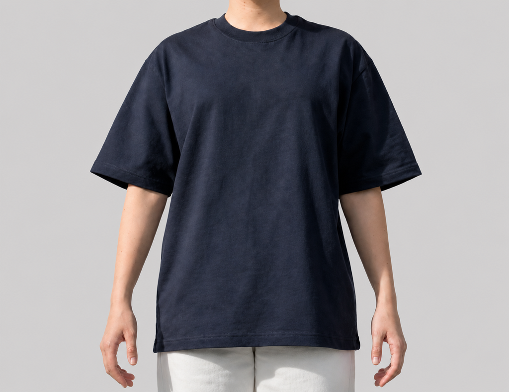 Geborduurde LIJNTEKENING op een oversized t-shirt unisex